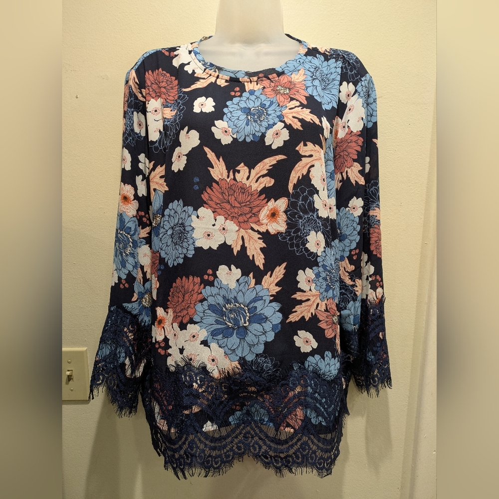 Chico's Navy and Coral Floral Blouse with Lace Trim Size 3